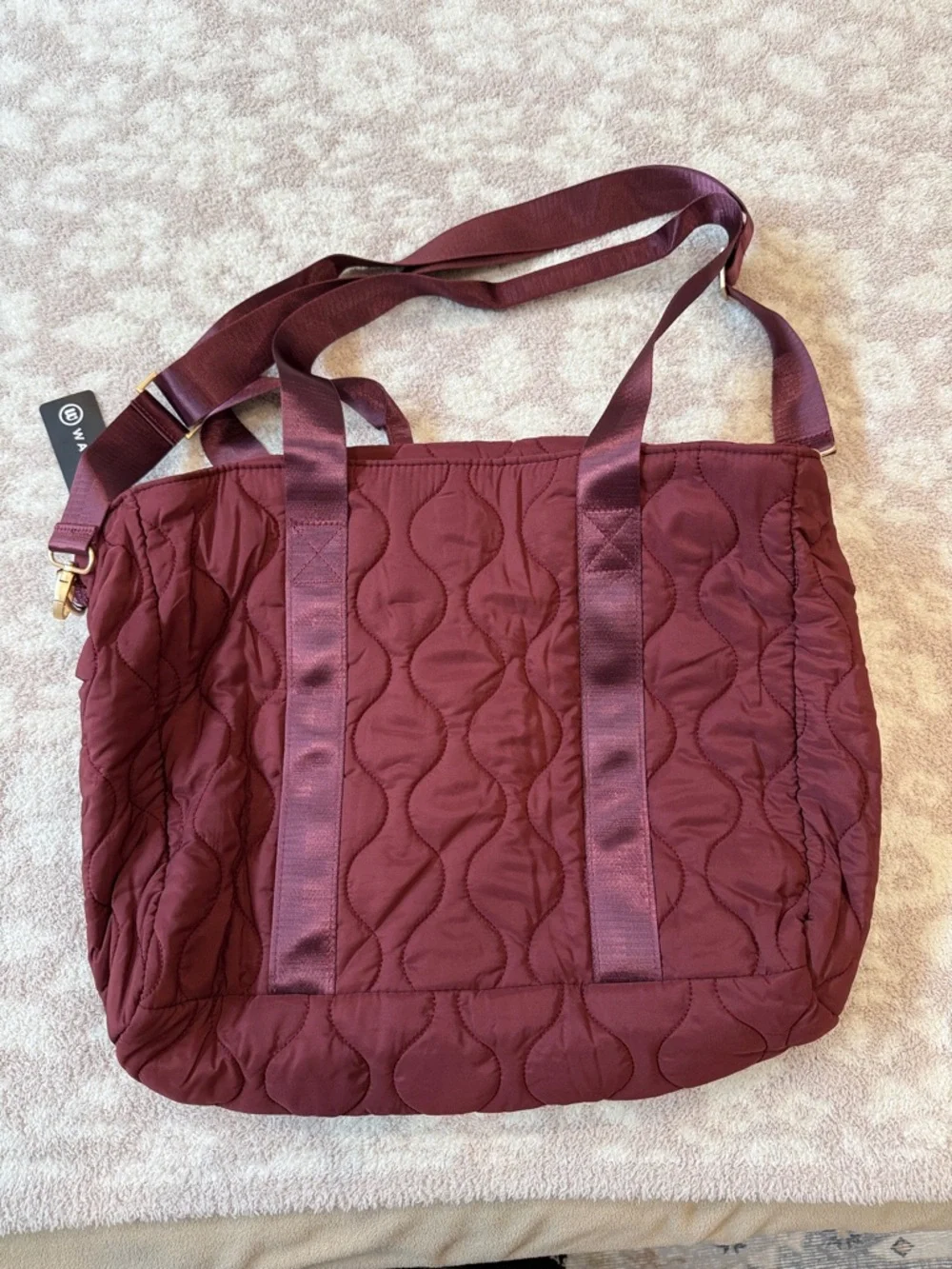 • NEW • Wantable • Quilted Tote Bag in Burgundy with shoulder strap & long strap - Picture 3 of 12